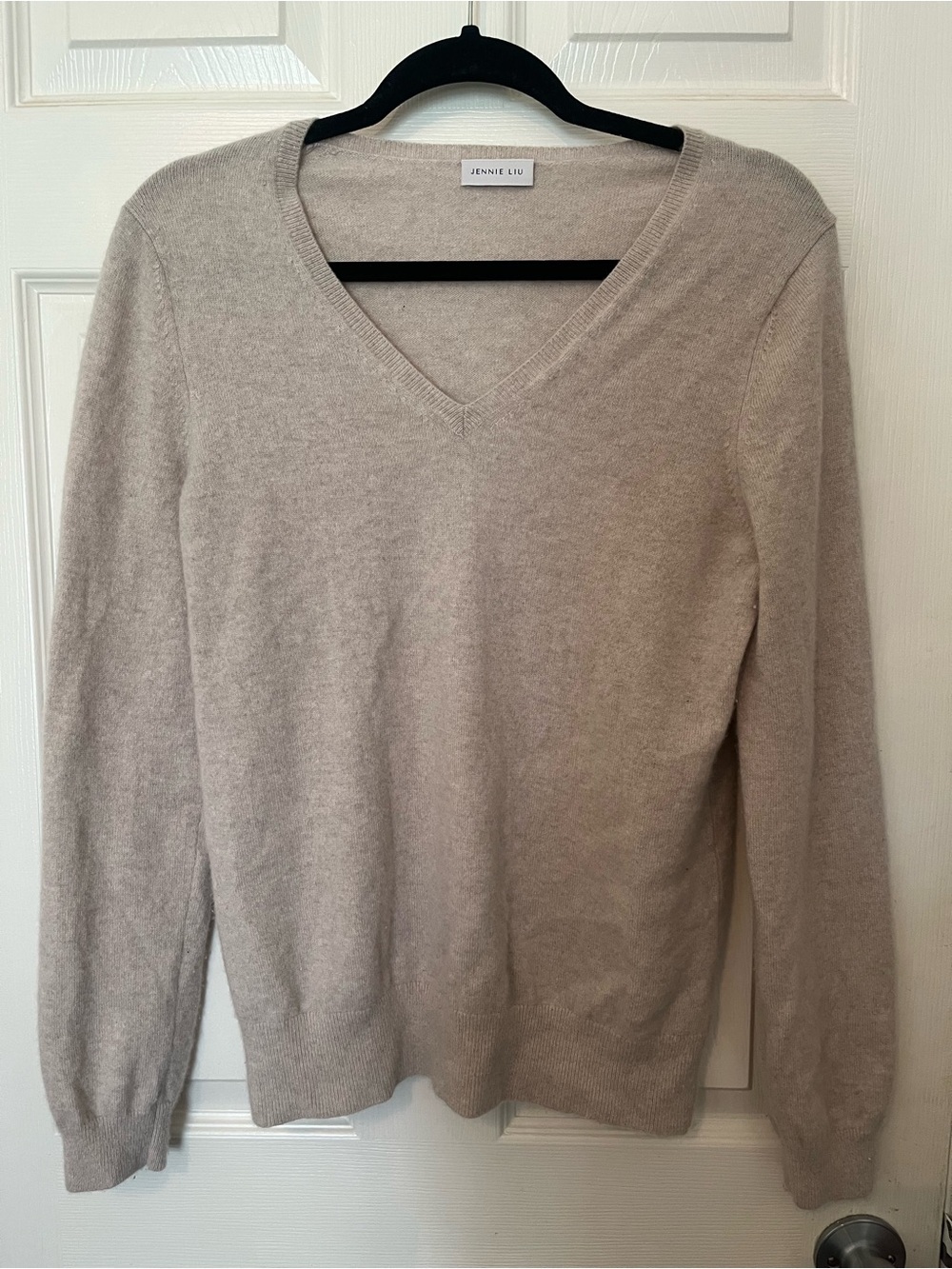 Jennie Liu Cashmere V Neck Sweater Large Beige Neutral Old Money Aesthetic Luxe